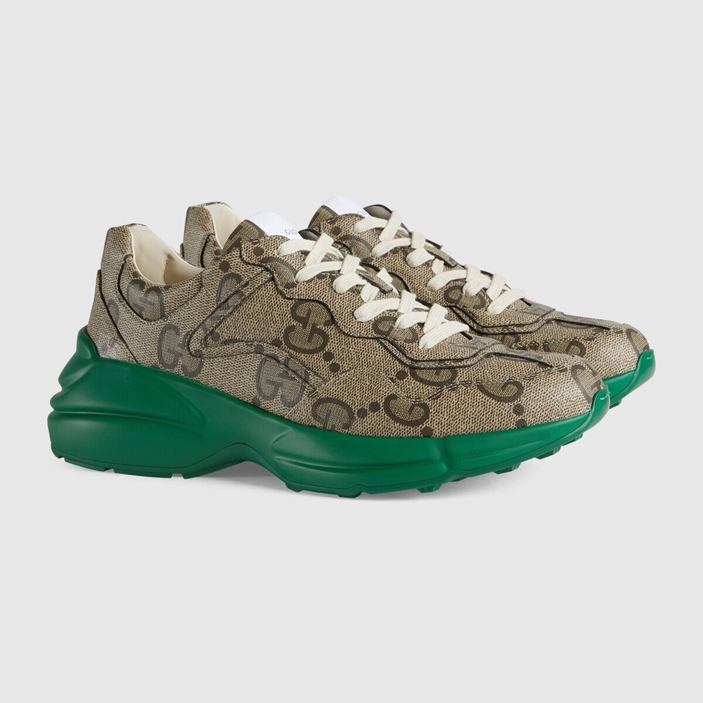 MENS NIB Gucci Beige and Green Logo Sneakers size 9